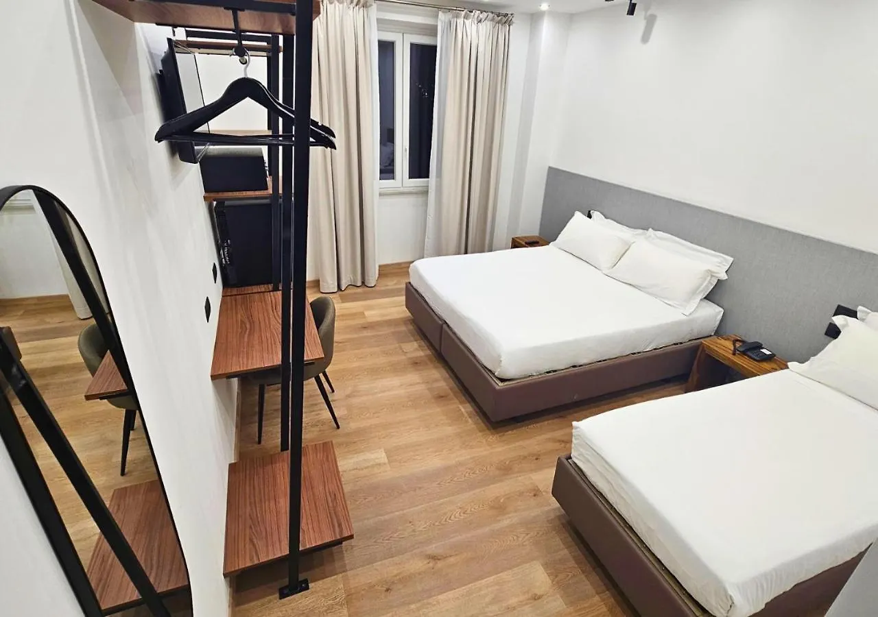 Hotel La Superba Genoa 3*,
